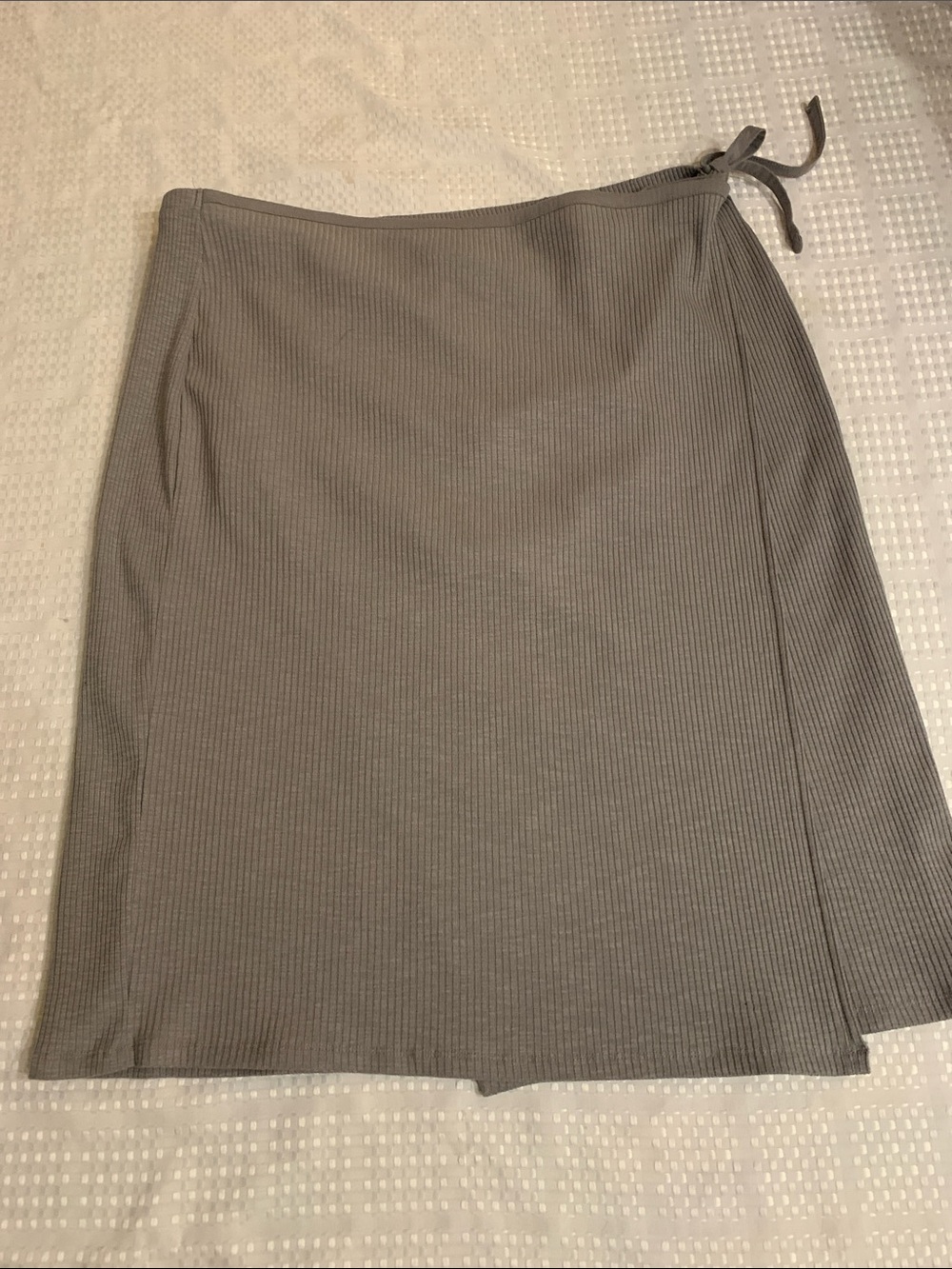 Joe Fresh Gray Wrap-Style  Skirt with Side Tie, size 3X. New with tags.